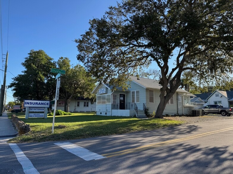 Primary Photo Of 1000 S Ridgewood Ave, Daytona Beach Office Residential For Sale