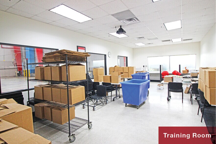 More Photos Of 4444 Kennedy Commerce Dr, Houston Manufacturing For Lease