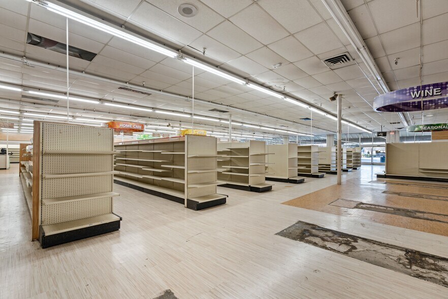 More Photos Of 1701 Airline Hwy, Hollister Freestanding For Lease