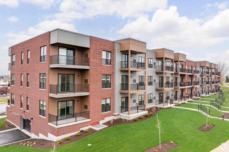 More Photos Of 5601 Fraser Cir, Madison Apartments For Lease