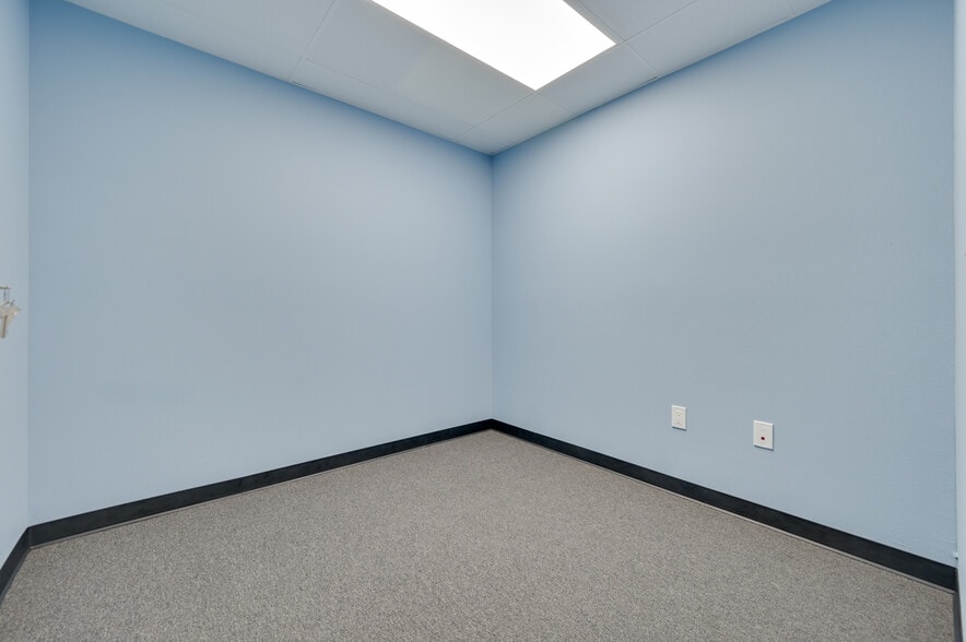More Photos Of 5190 Arville St, Las Vegas Manufacturing For Sale
