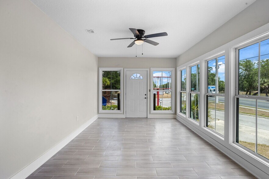 More Photos Of 209 N 14th St, Leesburg Office Residential For Sale