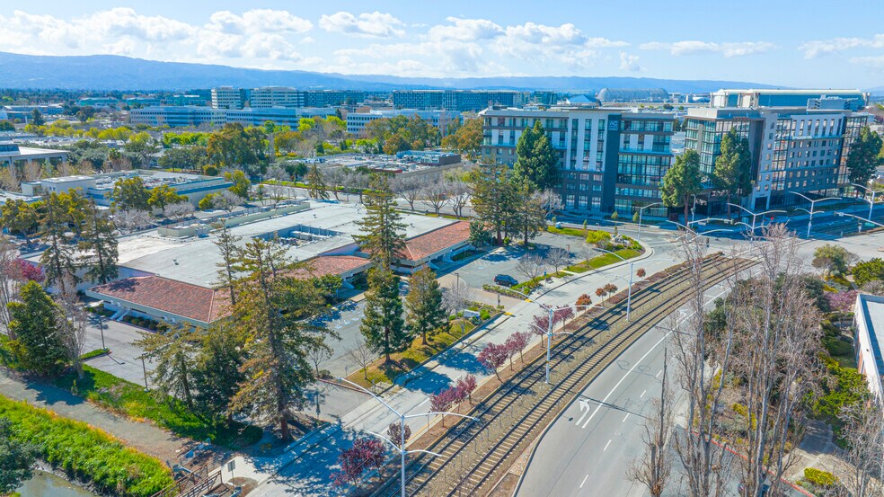 More Photos Of 388 W Java Dr, Sunnyvale Office For Lease