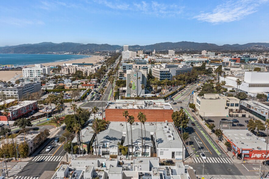 More Photos Of 145-147 Bay St, Santa Monica Loft Creative Space For Sale
