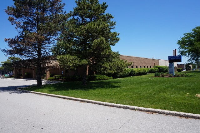 More Photos Of 5540 W 111th St, Oak Lawn Medical For Lease