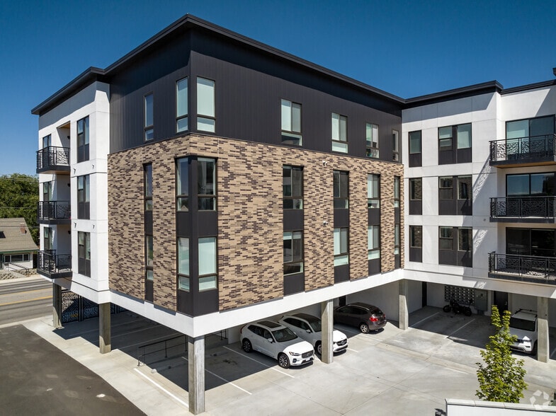 More Photos Of 33 E Idaho Ave, Meridian Apartments For Lease