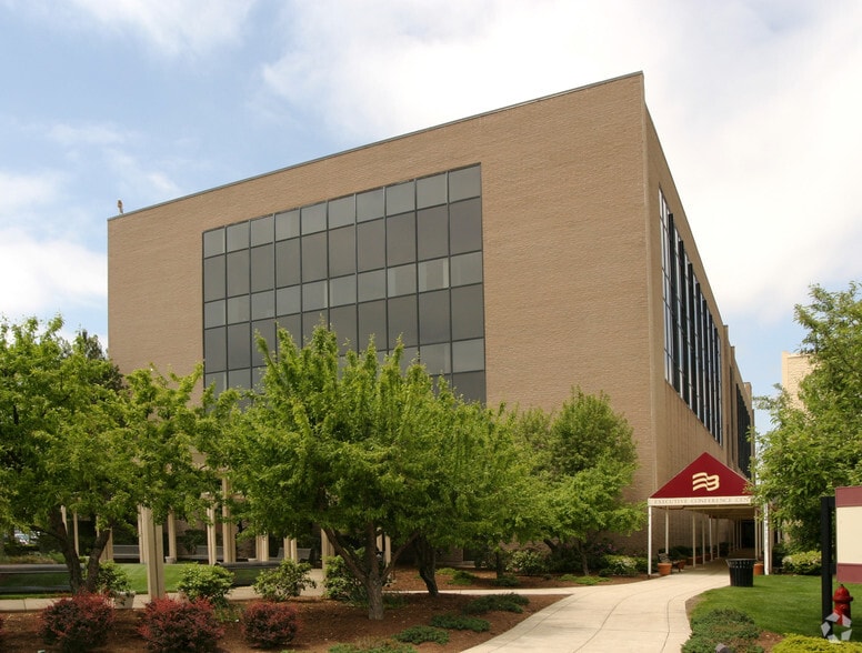 More Photos Of 150 Mount Vernon St, Dorchester Office For Lease