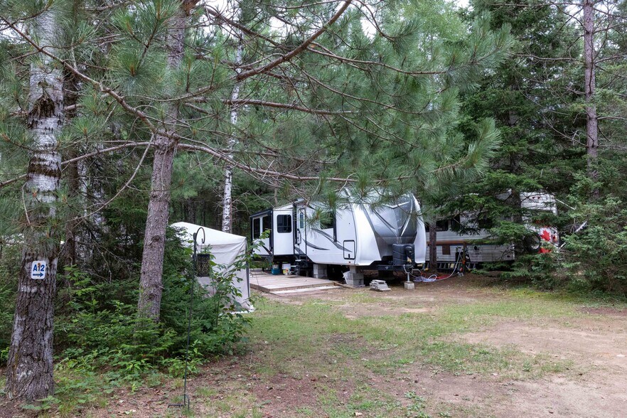 More Photos Of 2883 HWY-60, Dwight Trailer Camper Park For Sale