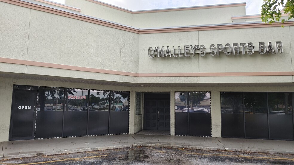 More Photos Of 1360 N State Road 7, Margate Freestanding For Lease