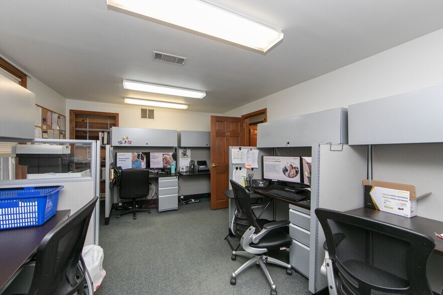 More Photos Of 318 White Horse Pike, Haddon Heights Medical For Sale