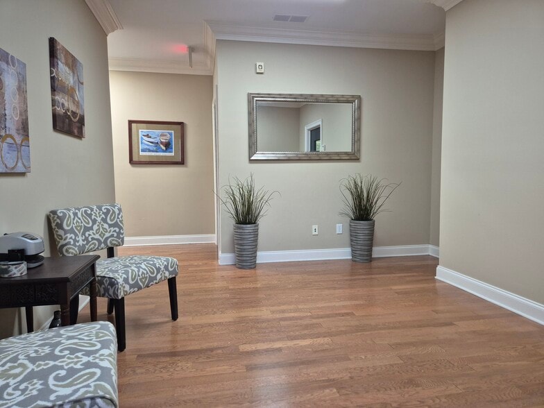 More Photos Of 5400 Laurel Springs Pky, Suwanee Office Residential For Lease
