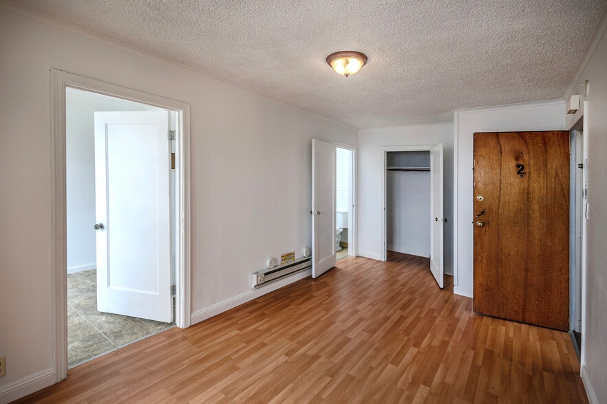 More Photos Of 6582-6584 Mission St, Daly City Storefront Retail Residential For Sale