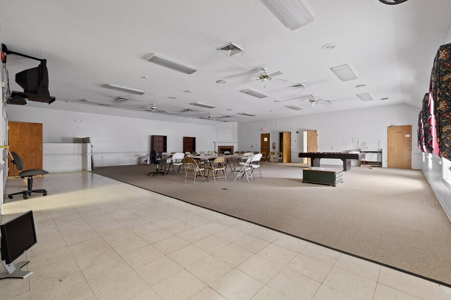 More Photos Of 940 S Ocoee St, Cleveland Medical For Sale