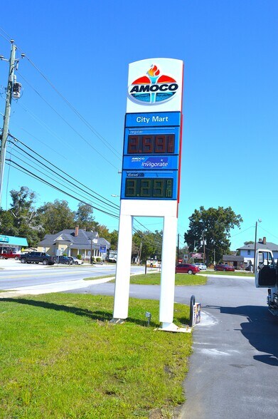 More Photos Of 341 S Main St, Bishopville Service Station For Sale