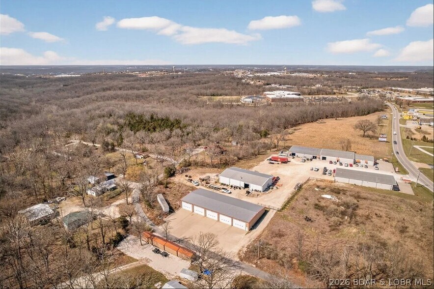 More Photos Of 3737 Antioch Lane, Osage Beach Warehouse For Lease
