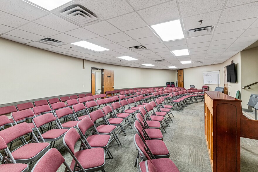 More Photos Of 1101 Brannon Rd, Nicholasville Religious Facility For Sale