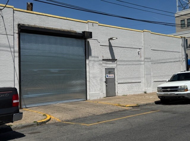 More Photos Of 2901 N 18th St, Philadelphia Warehouse For Sale