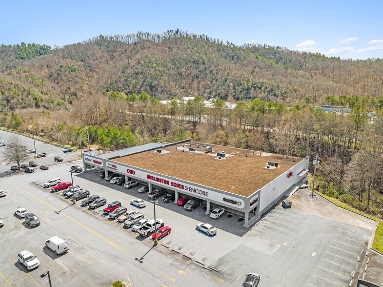 More Photos Of 152 Rick Ramsey St, Murphy Storefront For Lease