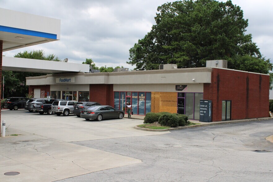 Primary Photo Of 7113-7123 Mt Zion Blvd, Jonesboro Convenience Store For Lease