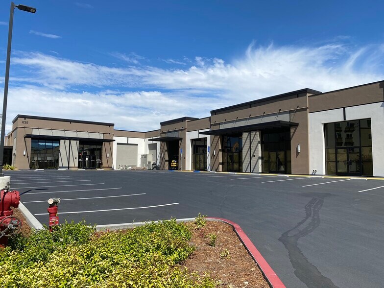 More Photos Of 835 E San Carlos Ave, San Carlos Manufacturing For Lease