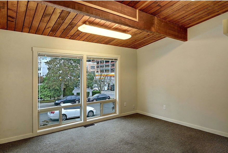 More Photos Of 317 4th St, Kirkland Office For Lease