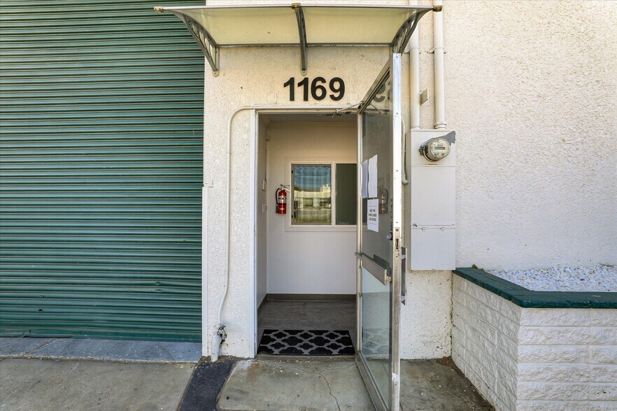 More Photos Of 1165-1169 N 5th St, San Jose Service For Sale