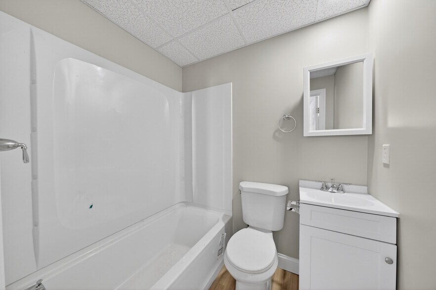More Photos Of 165 Grant St, Fall River Apartments For Sale