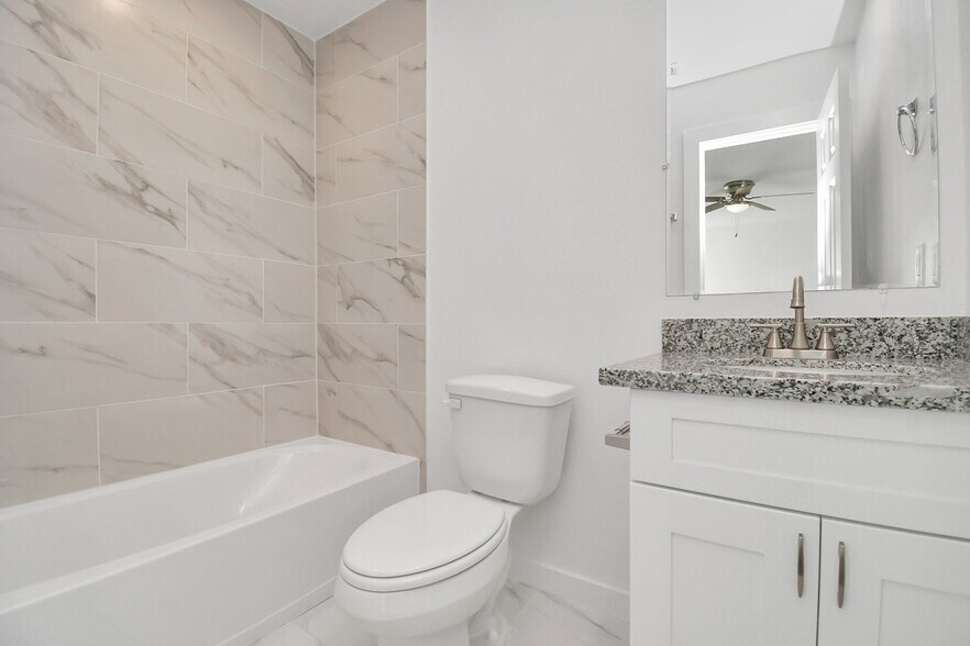 More Photos Of , Houston Multifamily For Sale