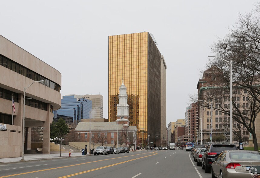 More Photos Of 1 Financial Plz, Hartford Office For Lease