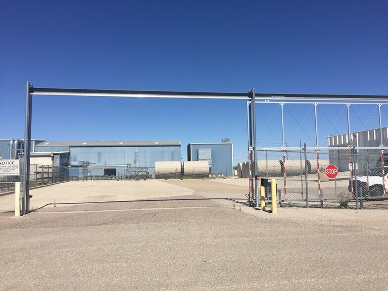 More Photos Of 6450 E Yellowstone Hwy, Evansville Warehouse For Lease