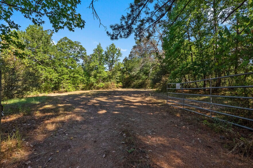 More Photos Of 15863 Rogers, Willis Land For Sale
