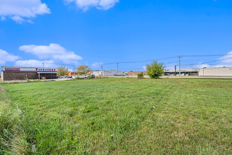 More Photos Of 17001 Glen Oak ave, Lansing Land For Sale