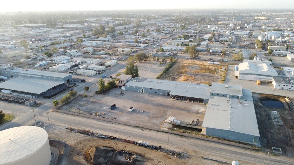 More Photos Of 3801 Standard St, Bakersfield Manufacturing For Sale