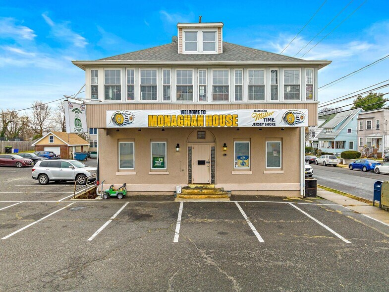 More Photos Of 400 S Pine Ave, South Amboy Restaurant For Sale