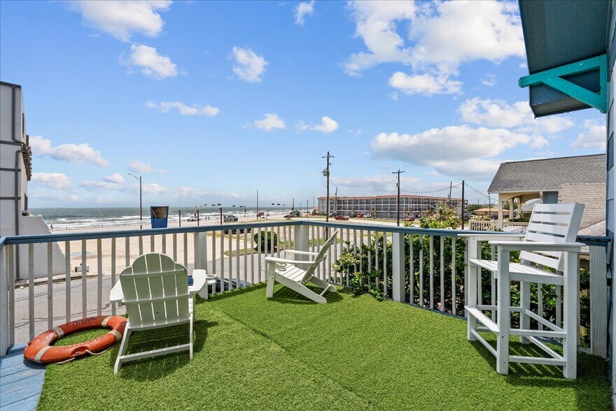 More Photos Of 1310 Avenue N 1/2, Galveston Apartments For Sale