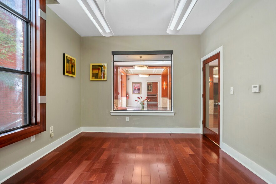 More Photos Of 400 17th St NW, Atlanta Apartments For Lease