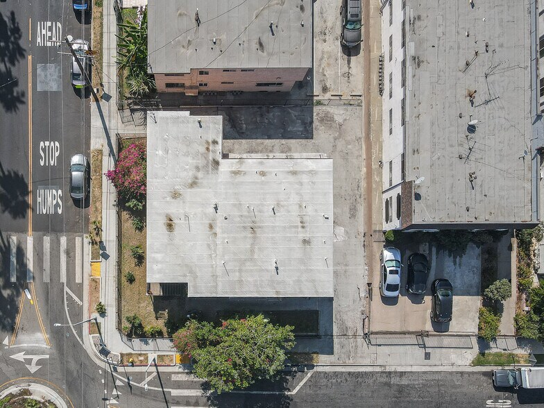 More Photos Of 203 S St Louis St, Los Angeles Apartments For Sale