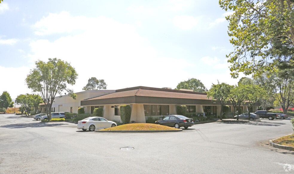 Primary Photo Of 7800 Arroyo Cir, Gilroy Industrial For Sale