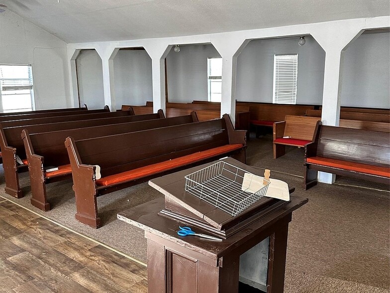 More Photos Of 125 2nd Ave, Taylor Religious Facility For Sale