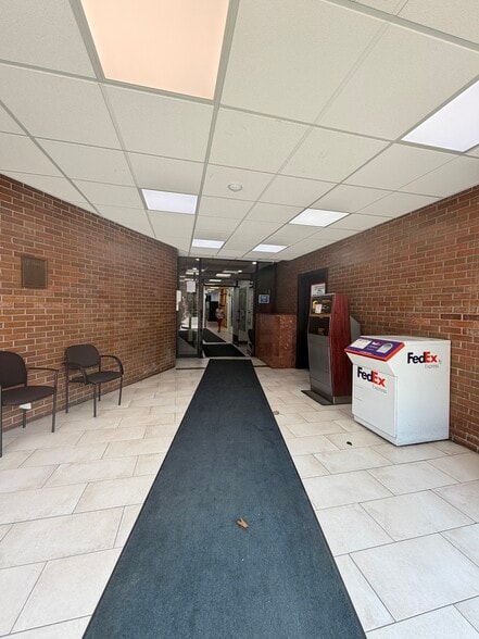 More Photos Of 163-03 Horace Harding Expy, Fresh Mdws, Fresh Meadows Medical For Sale