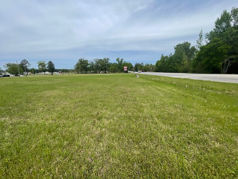 More Photos Of 960 S US Highway 69, Huntington Land For Sale