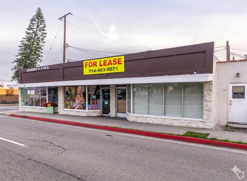 Primary Photo Of 770-790 E La Habra Blvd, La Habra Storefront For Lease
