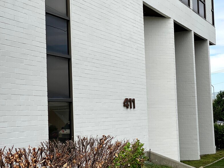 More Photos Of 411 W 7200 S, Midvale Office For Sale