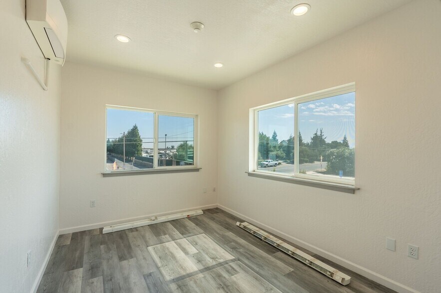 More Photos Of 183 S Austin Rd, Manteca Self Storage For Sale