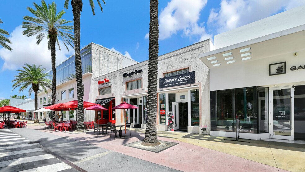 More Photos Of 663 Lincoln Rd, Miami Beach Storefront For Lease