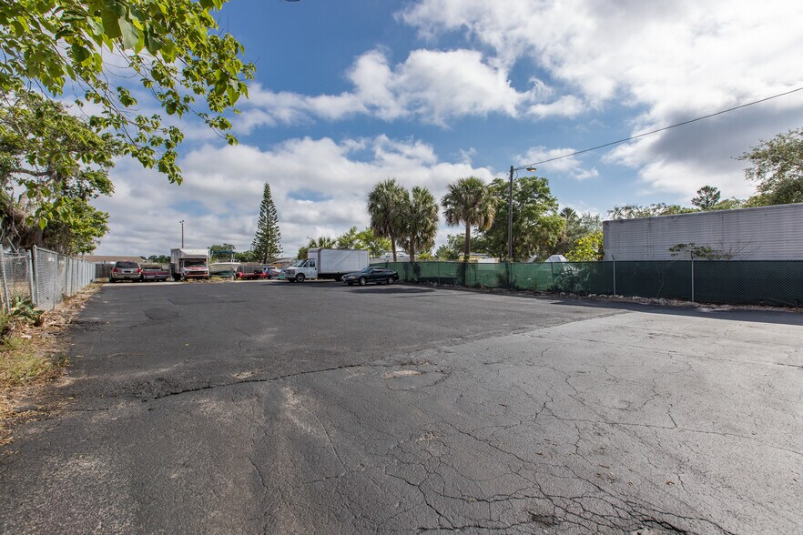 More Photos Of 6203 Springer Dr, Port Richey Industrial For Sale