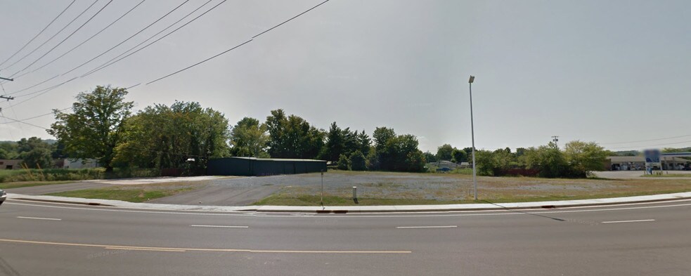 More Photos Of 808 N Lynn Ave, Elizabethton Warehouse For Lease