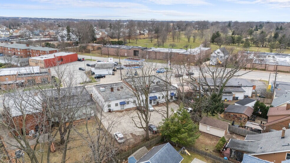 More Photos Of 2024-2032 W Schaaf Rd, Cleveland General Retail For Sale