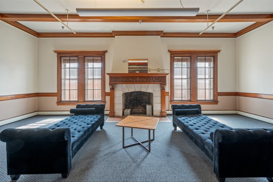 More Photos Of 260 Broadway, Saratoga Springs Coworking Space