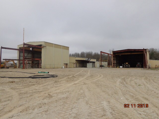 Primary Photo Of 4703 S Lewis St, New Iberia Warehouse For Lease